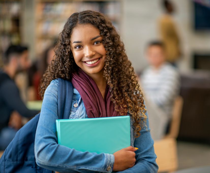 Karriere - Schüler - lachende Schülerin